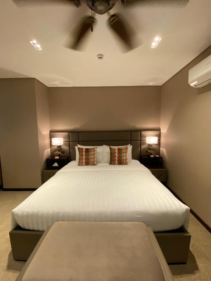 The Plaza Garden Hotel And Residences Baguio City Esterno foto