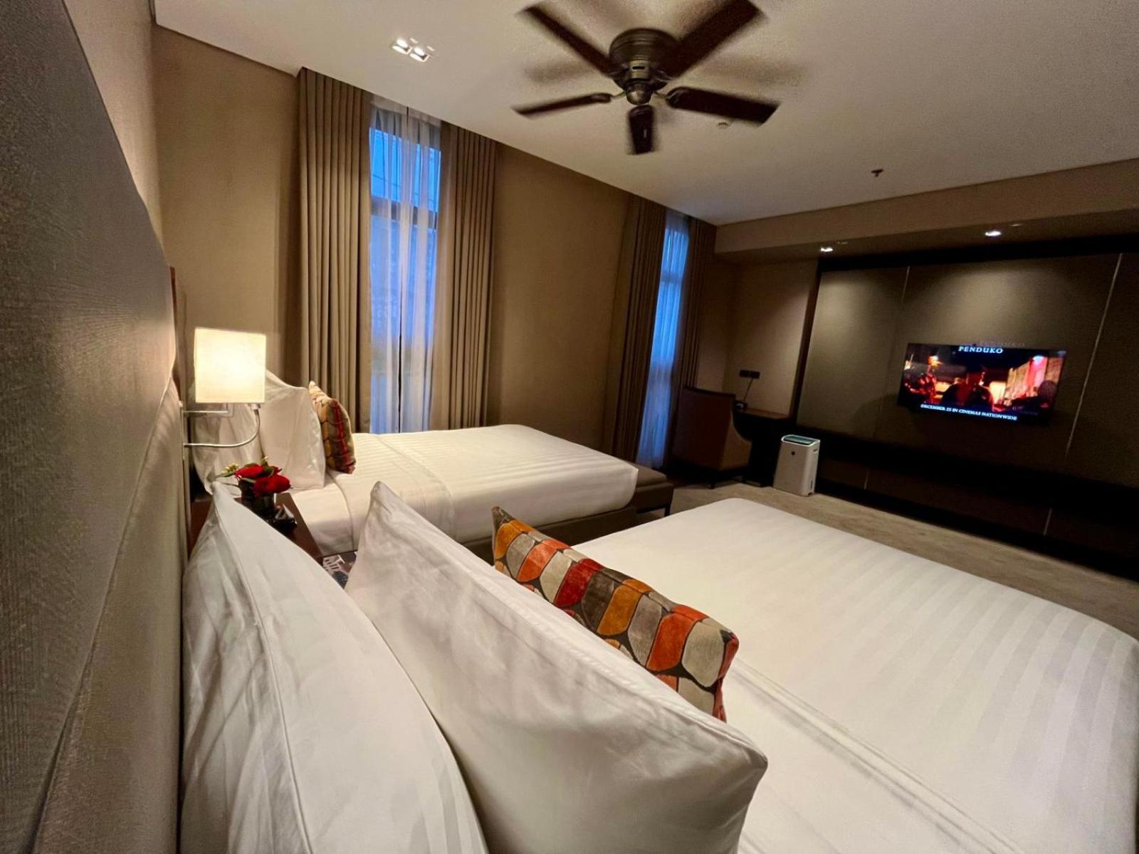The Plaza Garden Hotel And Residences Baguio City Esterno foto