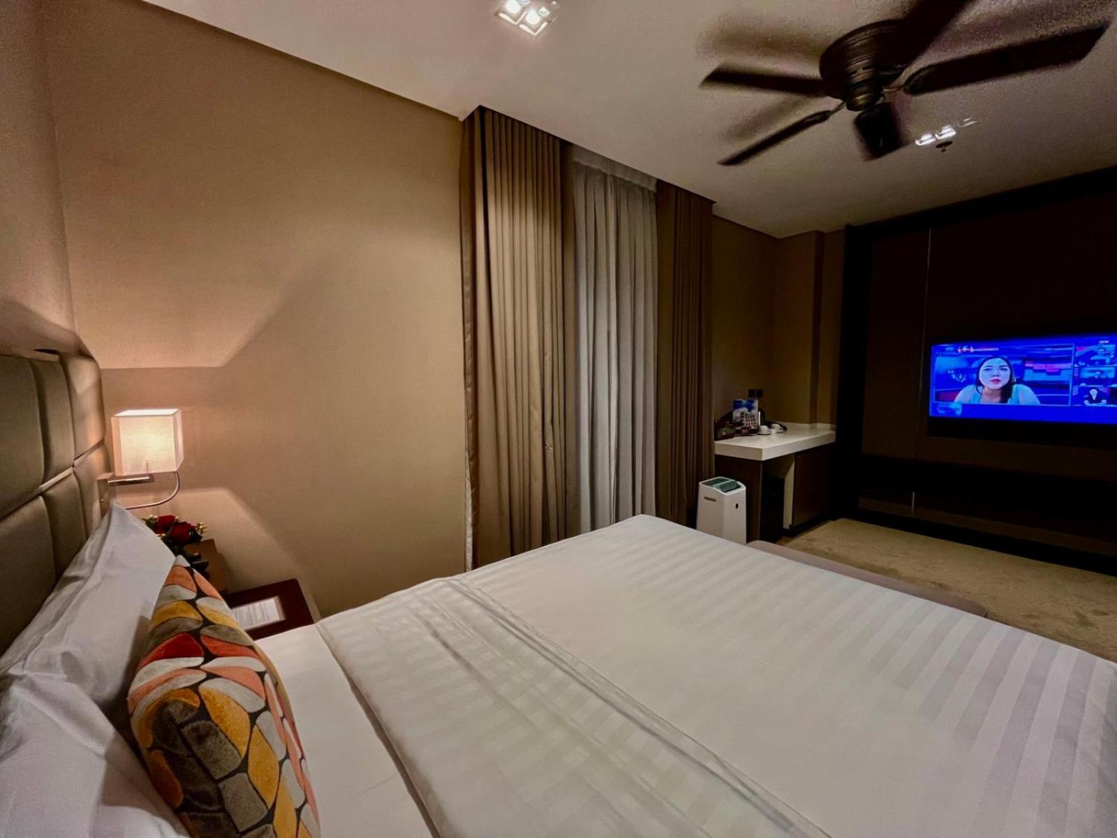The Plaza Garden Hotel And Residences Baguio City Esterno foto
